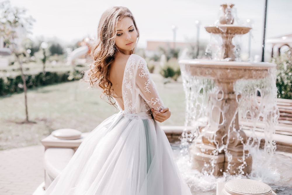 The Newest Wedding Dress Trends Coming Up in 2021 Image