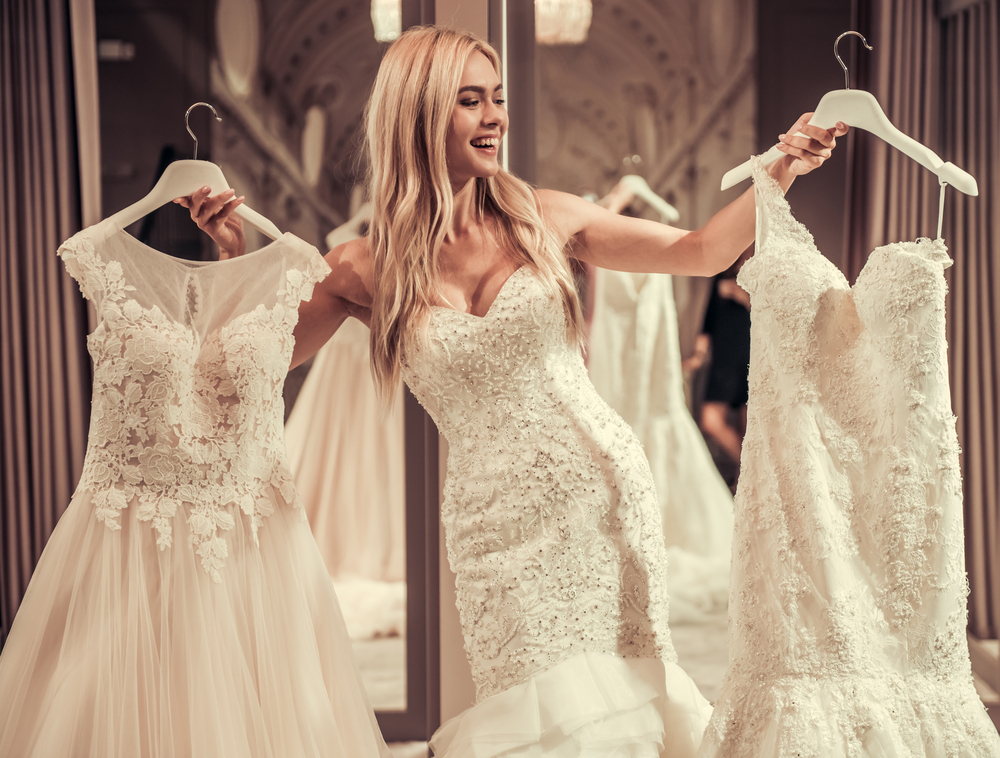 When Should I Go Wedding Dress Shopping? Image