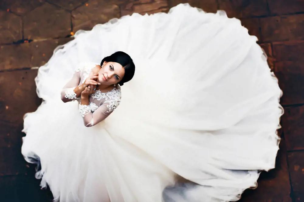 Post-Pandemic Wedding Gowns Are Puffy, Fluffy and Over the Top Image